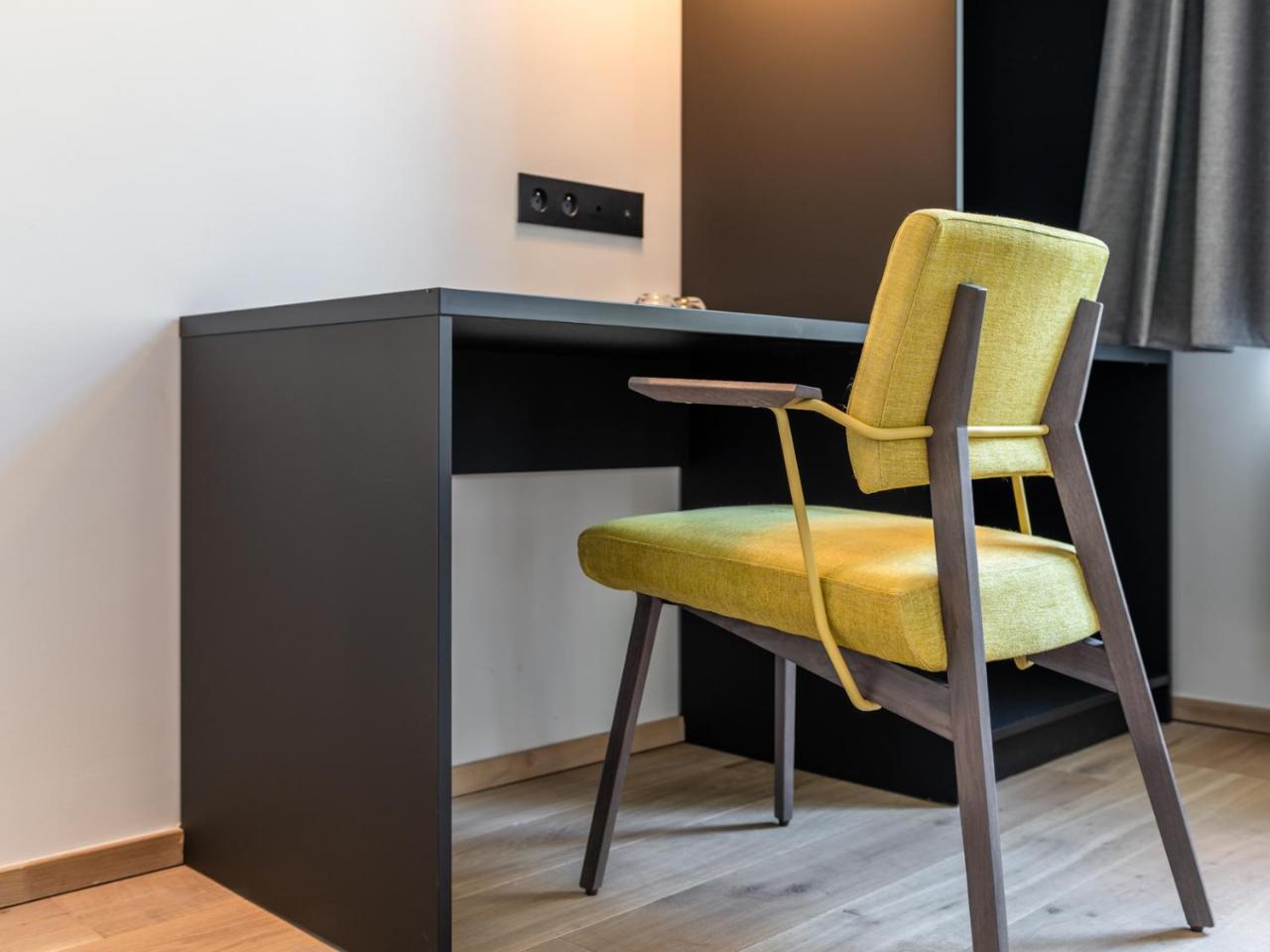 Hotel Kronacker Tienen Zewnętrze zdjęcie